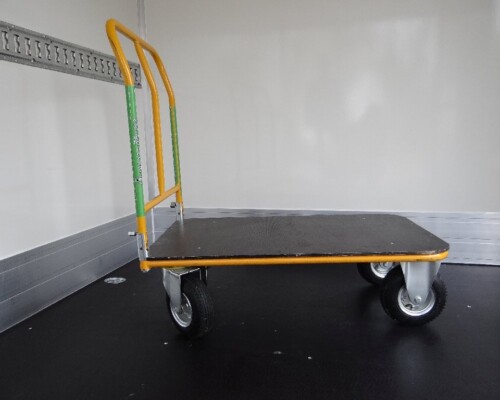 wózek platformowy z kołami pompowanymi, zapraszamy do wynajęcia w Warszawie